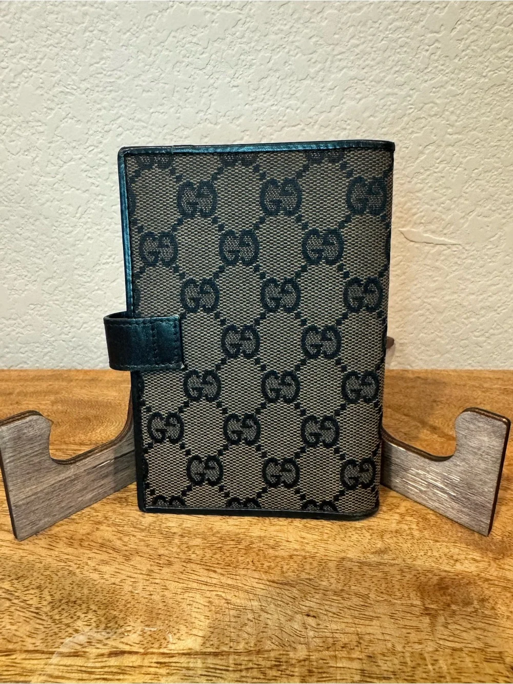 Gucci canvas passport holder /notebook cover